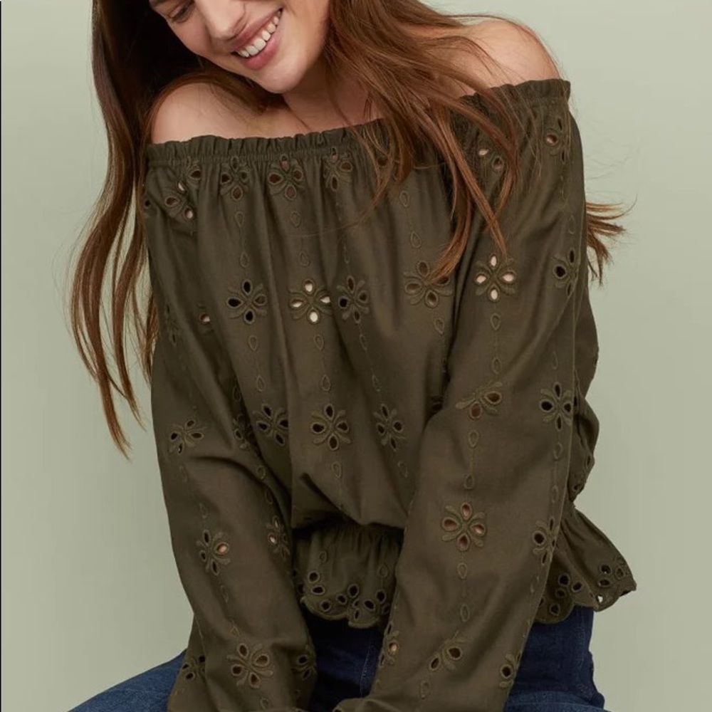 H&M Long sleeve eyelet olive green blouse